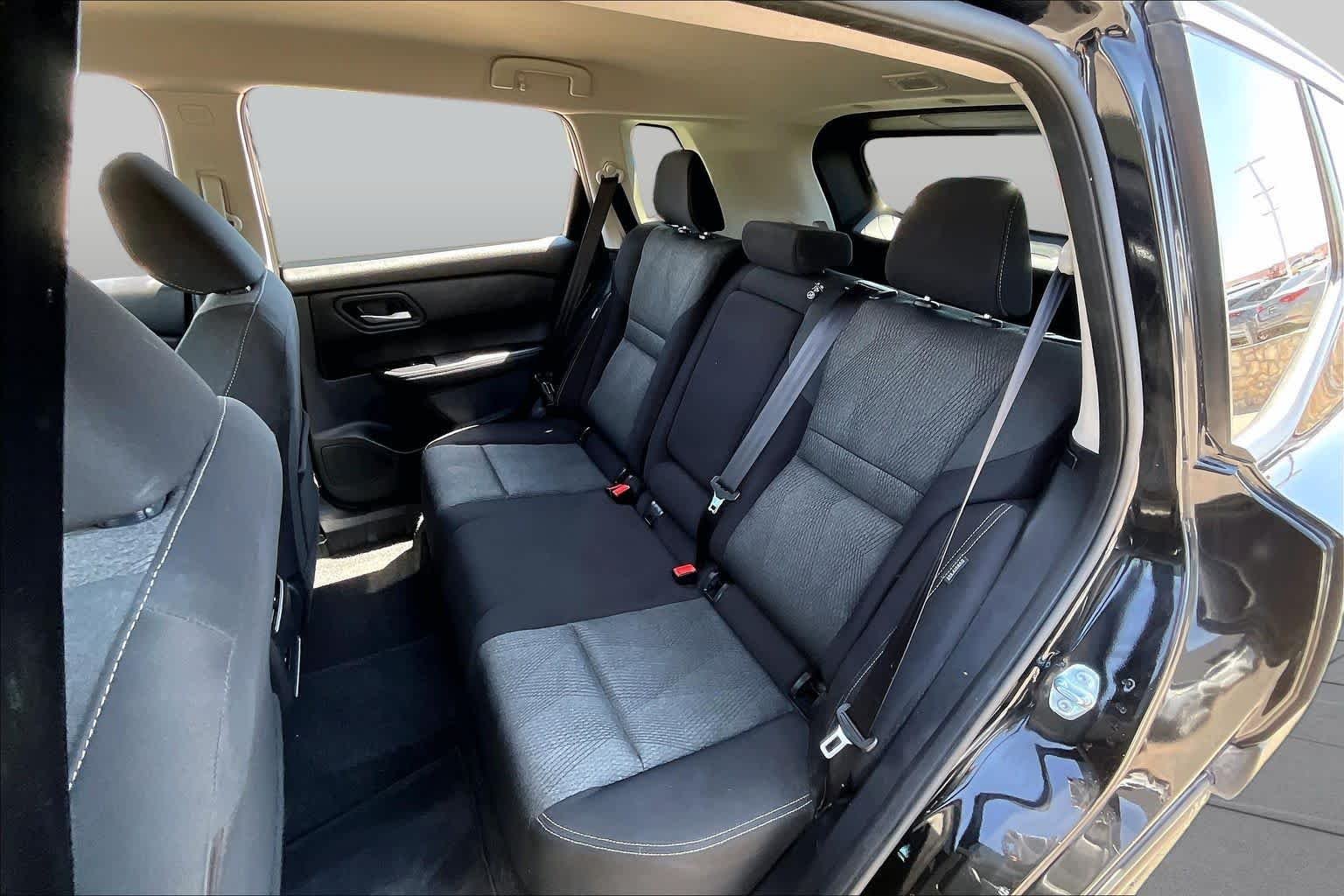 Used 2025 Super Black Nissan SV image 19