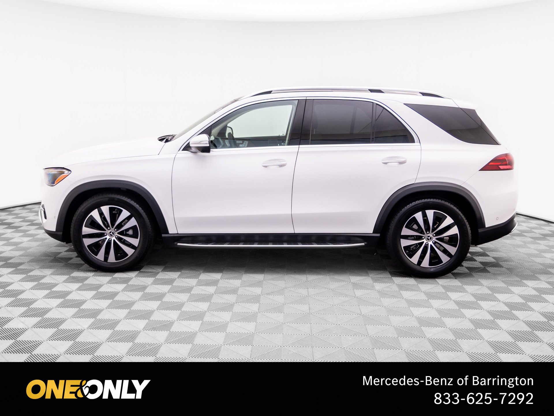 Used 2025  Mercedes-Benz GLE 350 image 2