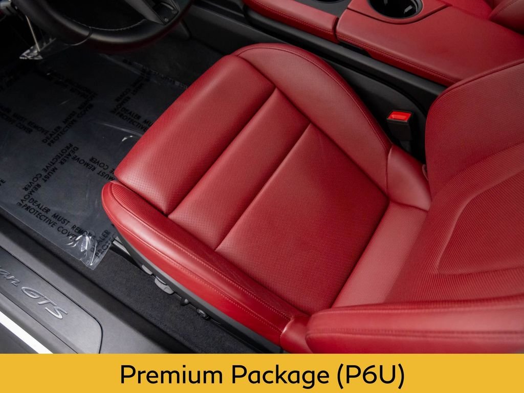 2023 Porsche Taycan GTS - Photo 14