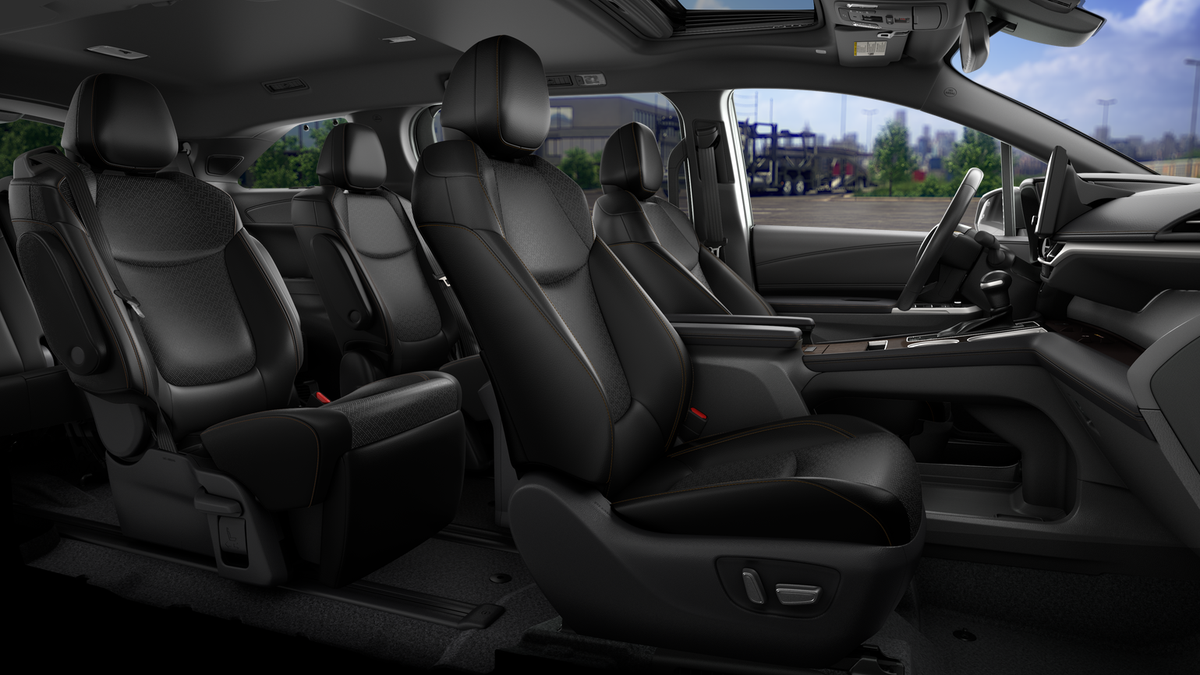 New 2026 Wind Chill Pearl Toyota Platinum image 20