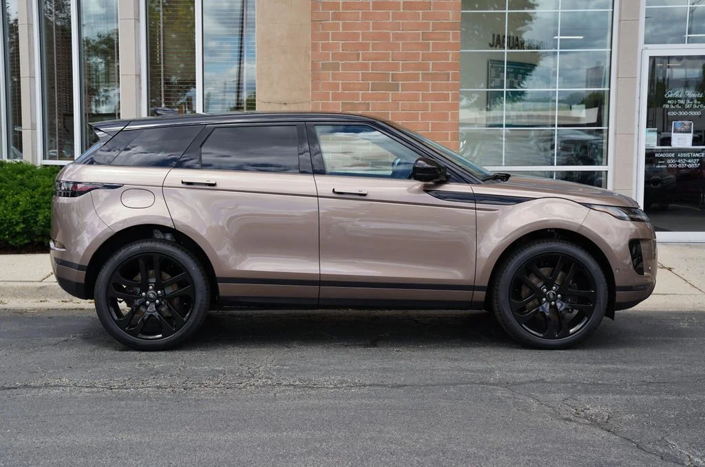 New 2026 Corinthian Bronze Land Rover S image 8