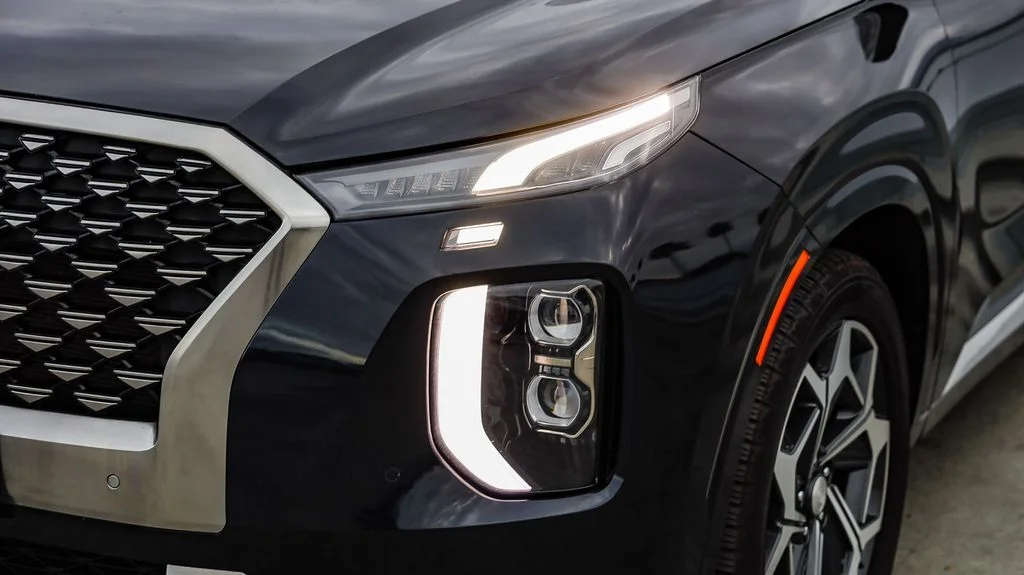 Used 2022 White Hyundai Calligraphy image 5