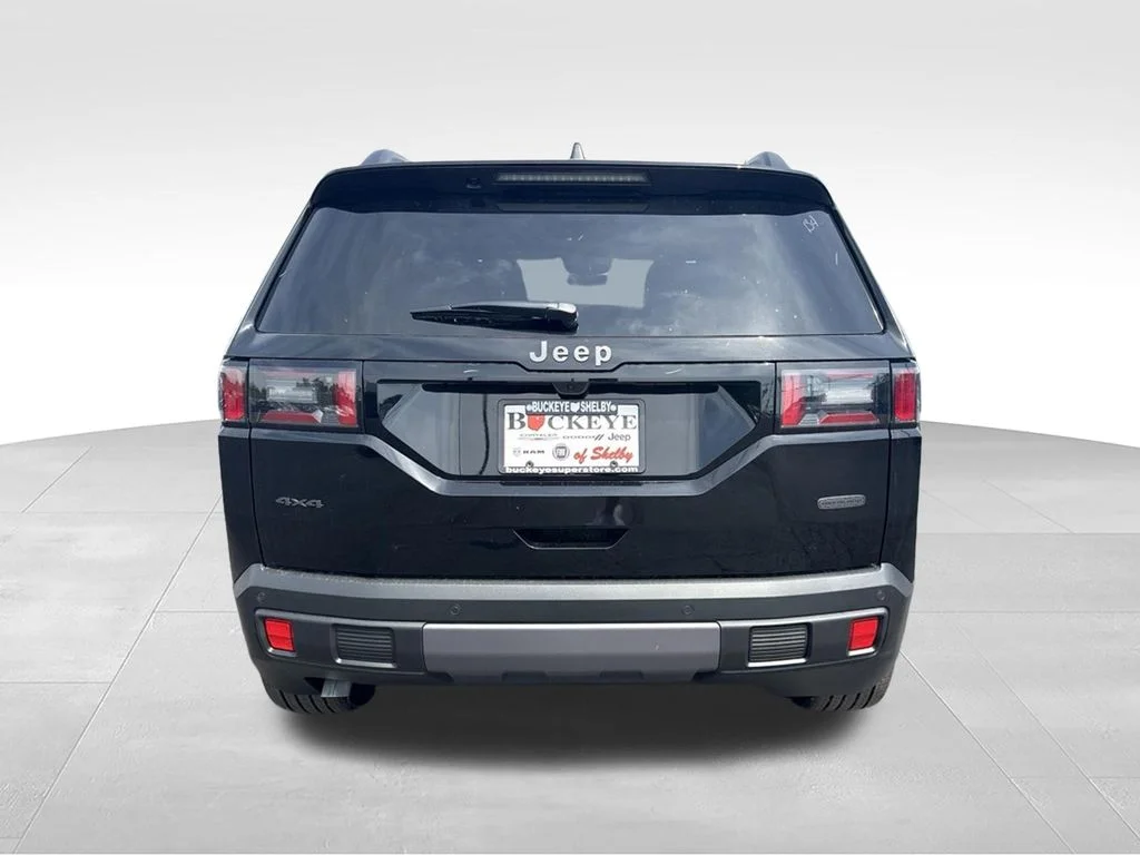 New 2026 Diamond Black Crystal Pearl-Coat Exterior Paint Jeep Overland image 4