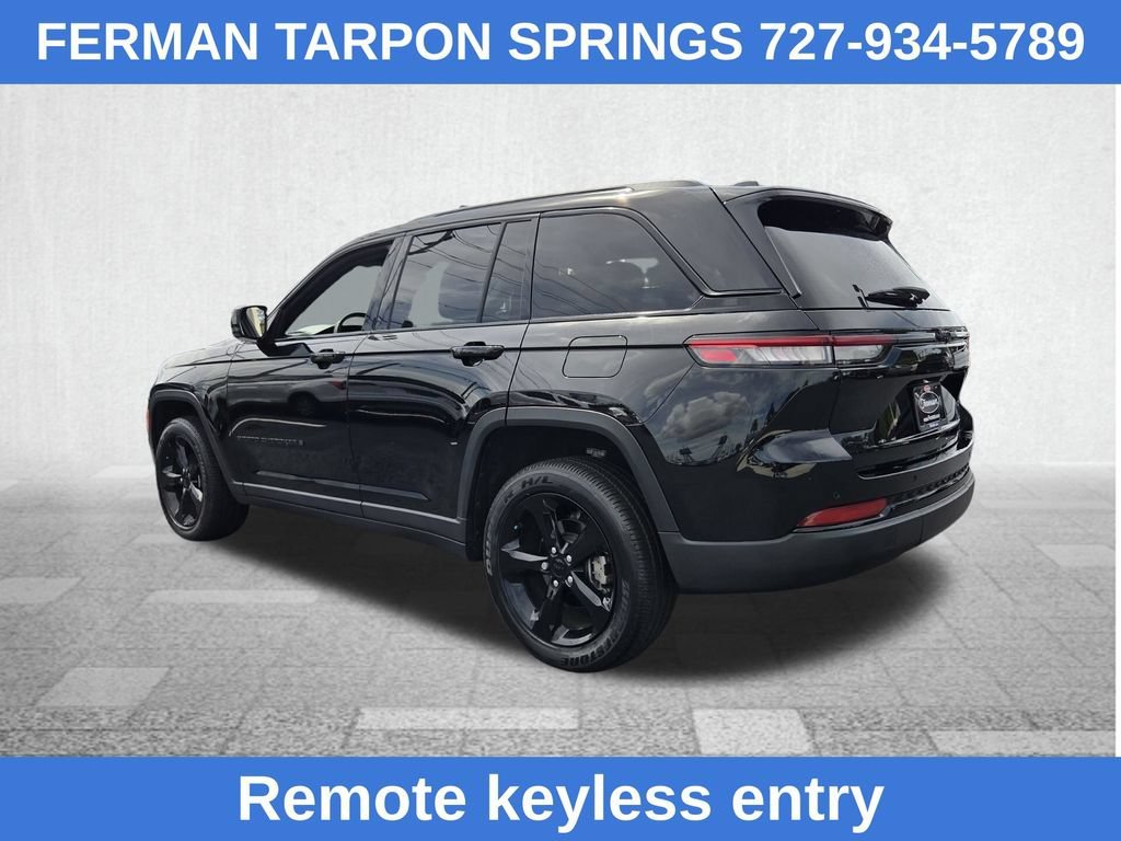 Used 2023 Black Jeep Altitude 4x4 image 9