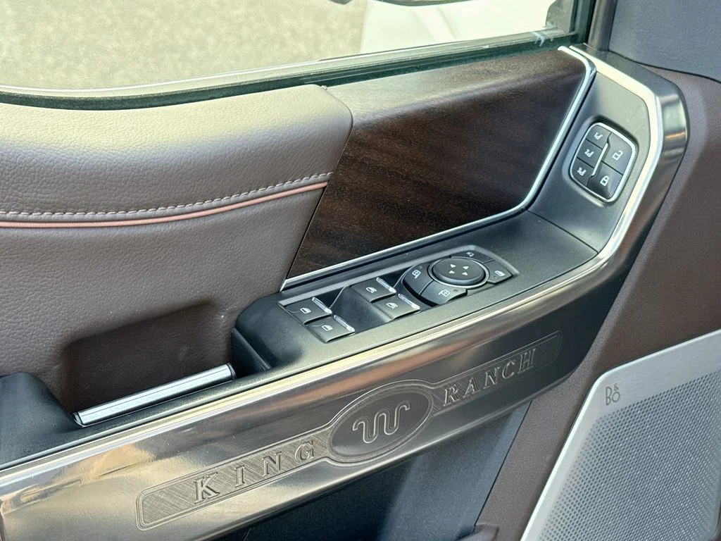 Used 2022 Star White Ford King Ranch image 16