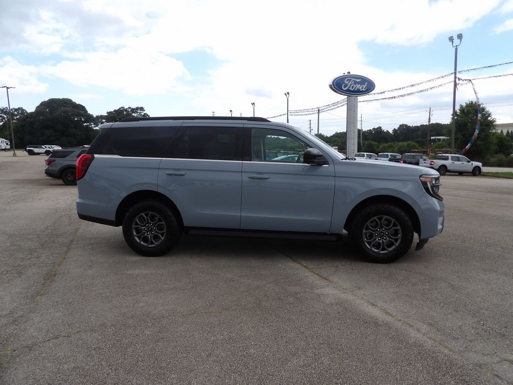 Used 2025 Gray Metallic Ford Active image 1