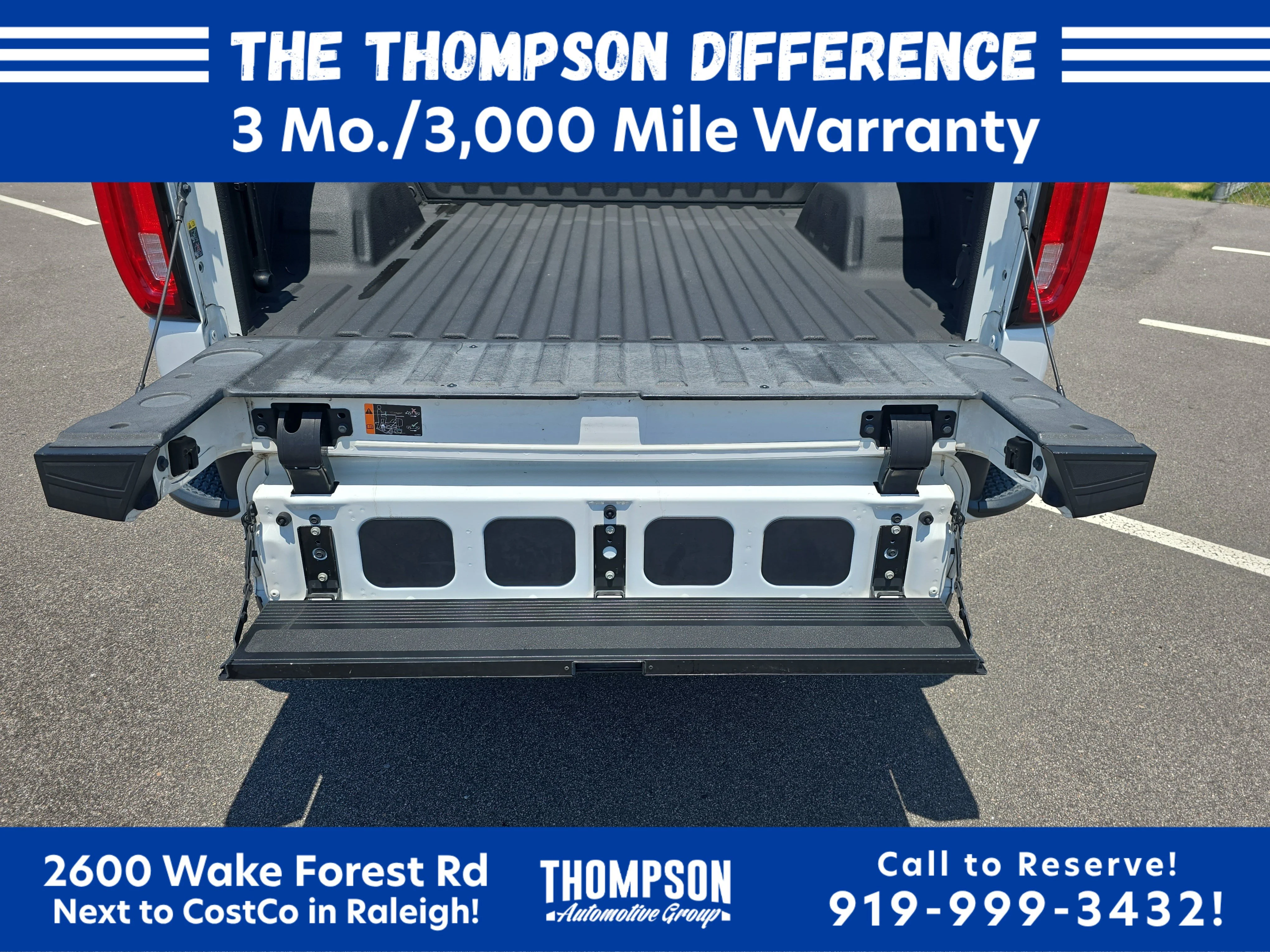 Used 2019 SUMMIT WHITE GMC AT4 image 13