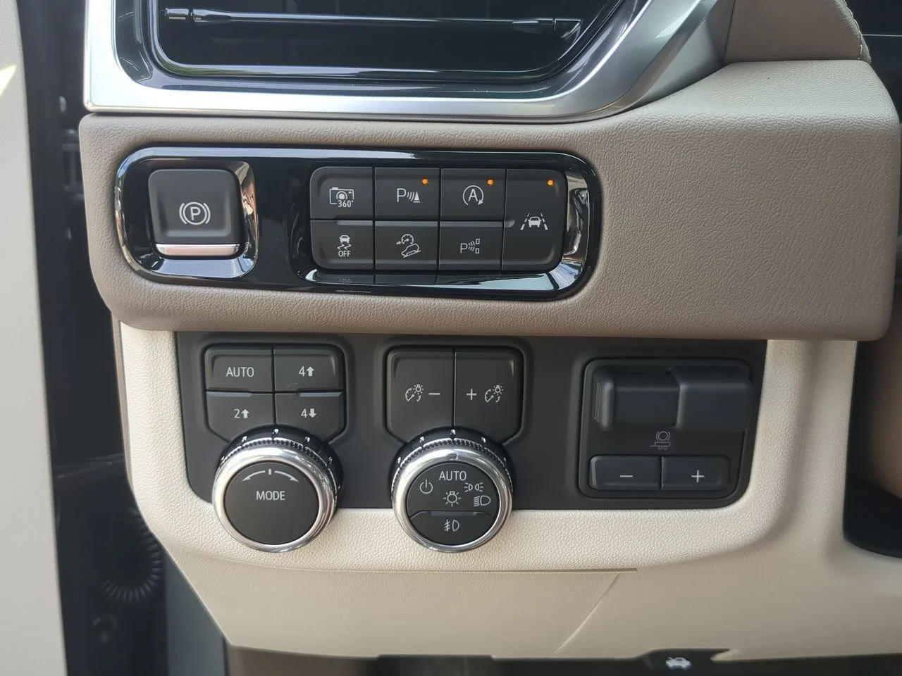 New 2026 Sterling Metallic GMC Denali image 18