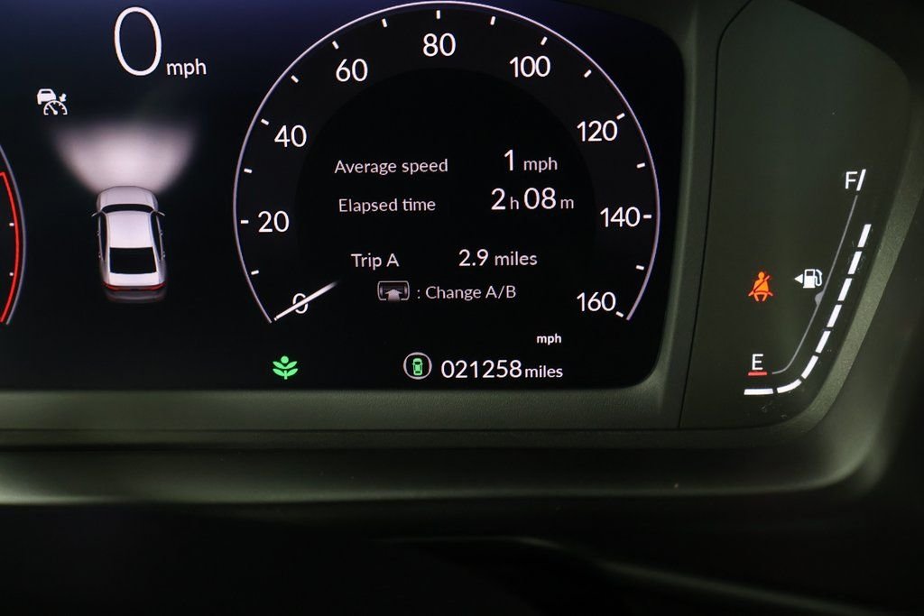 Used 2024 Solar Silver Metallic Honda LX image 17