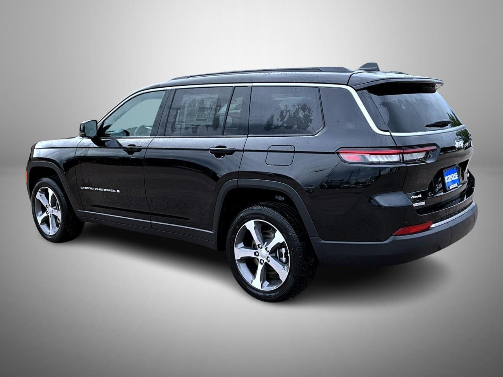 New 2026 Diamond Black Crystal Pearlcoat Jeep Limited image 7