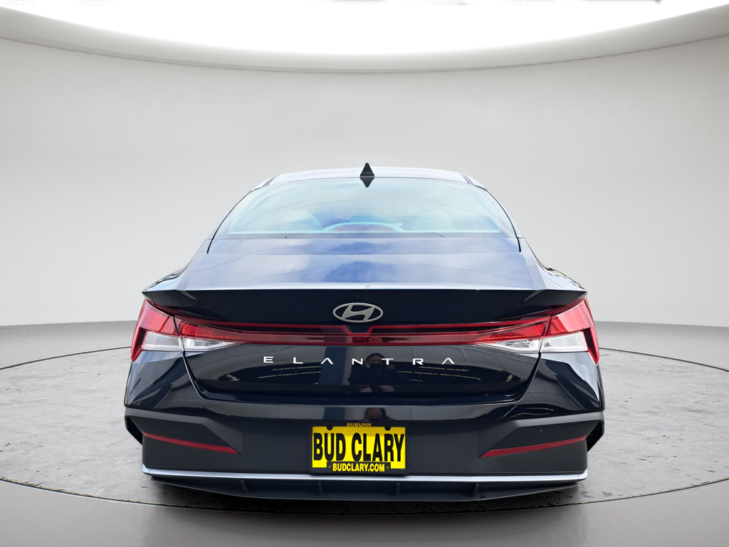 New 2026 Black Hyundai SE image 4