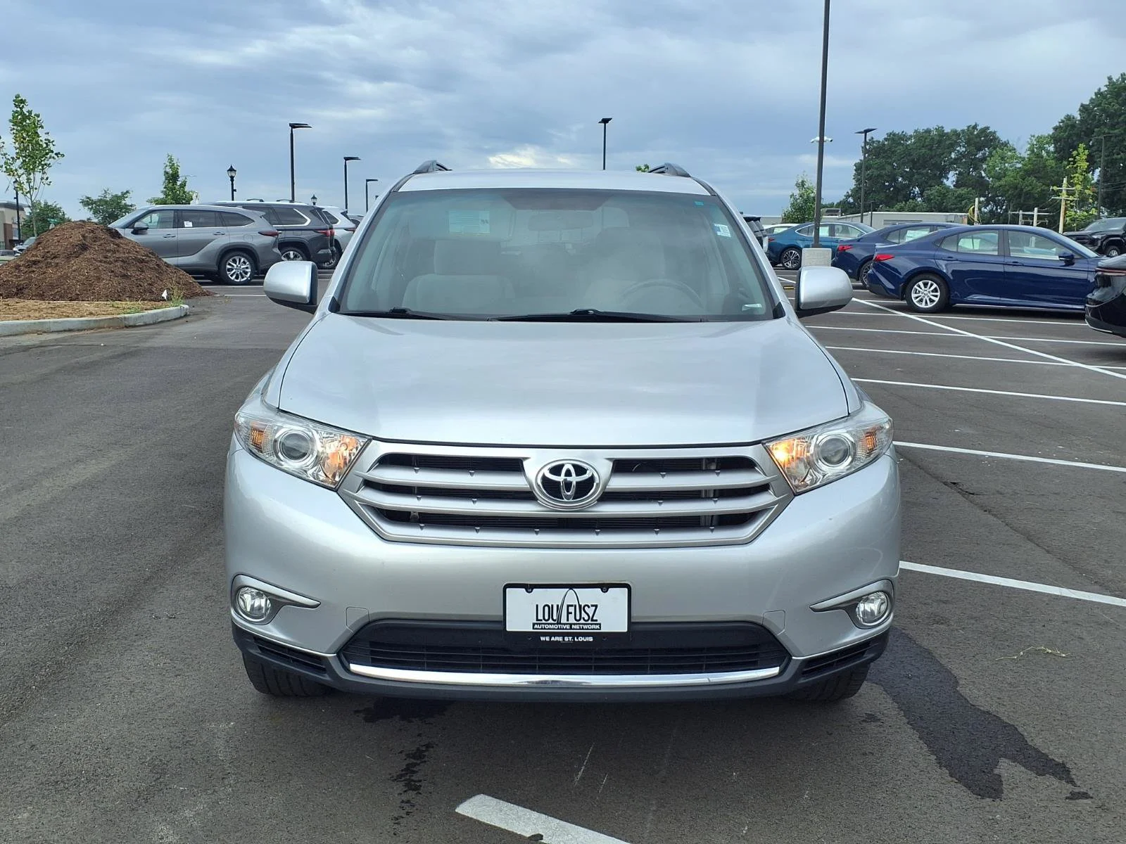 Used 2012 Classic Silver Metallic Toyota Base image 30