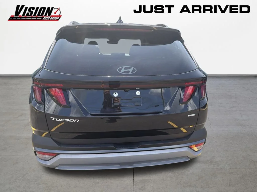 Certified Used 2026 Black Hyundai SEL image 5