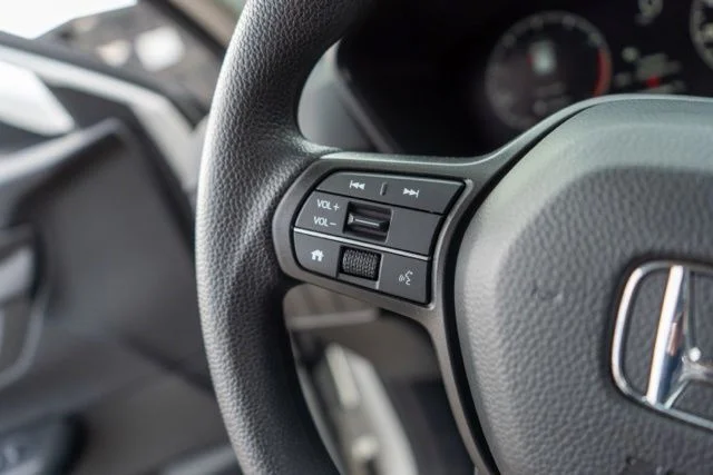Used 2025 Black Honda LX image 17