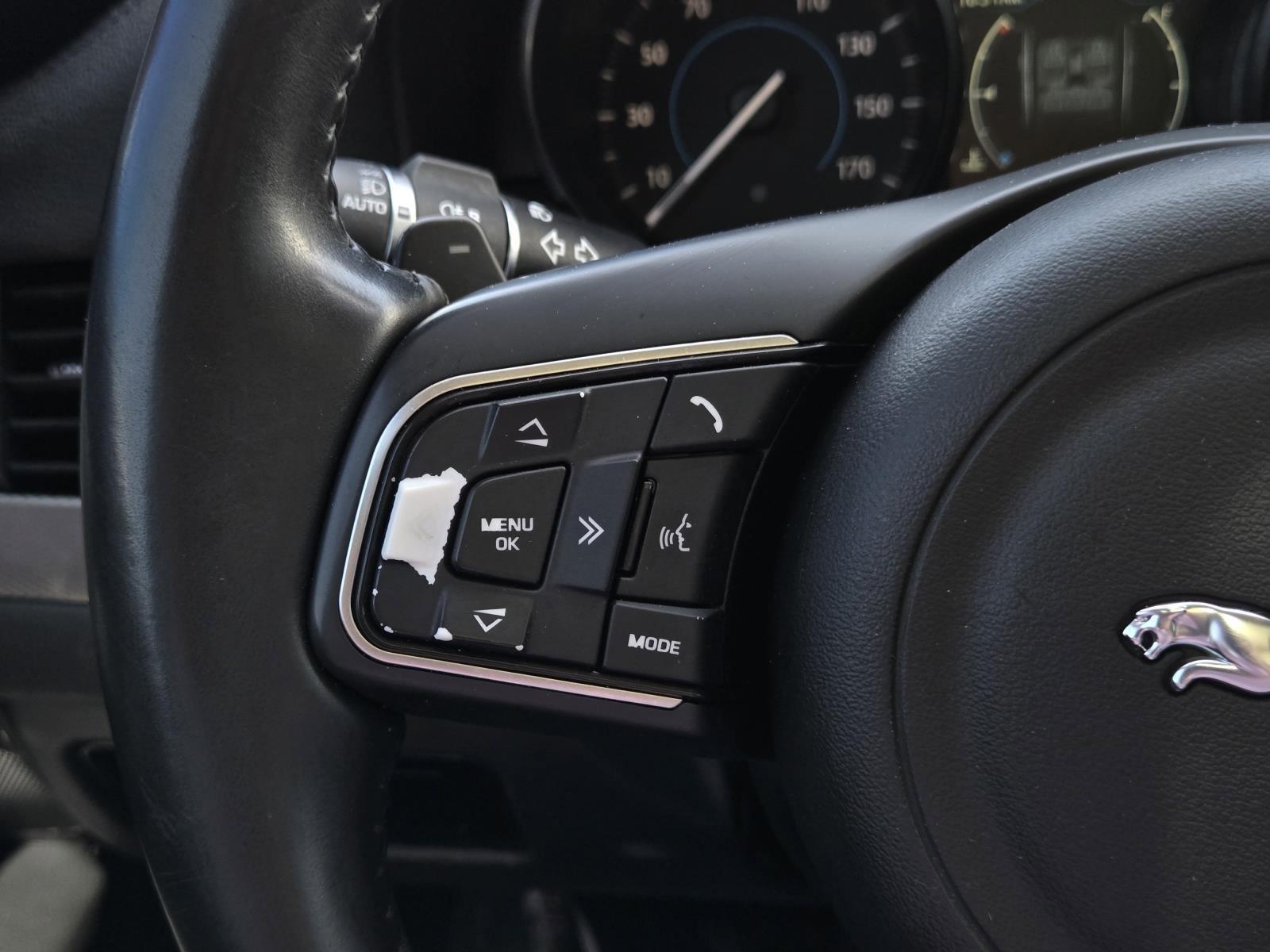 Used 2017  Jaguar 35t Premium image 14