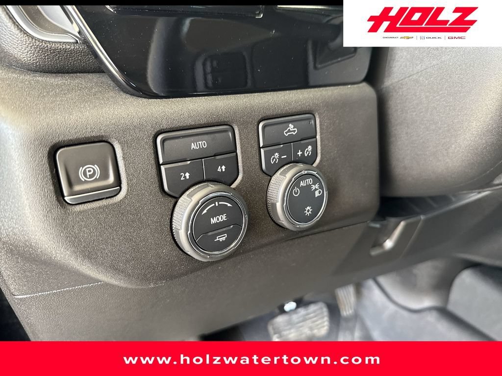 Used 2023 Black Chevrolet LT image 27