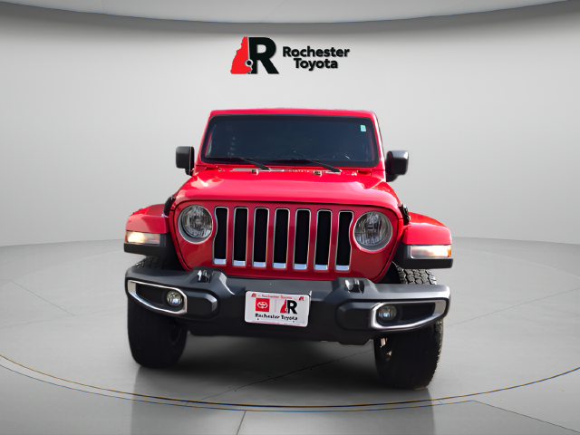 Used 2019 Red Jeep Unlimited Sahara image 2
