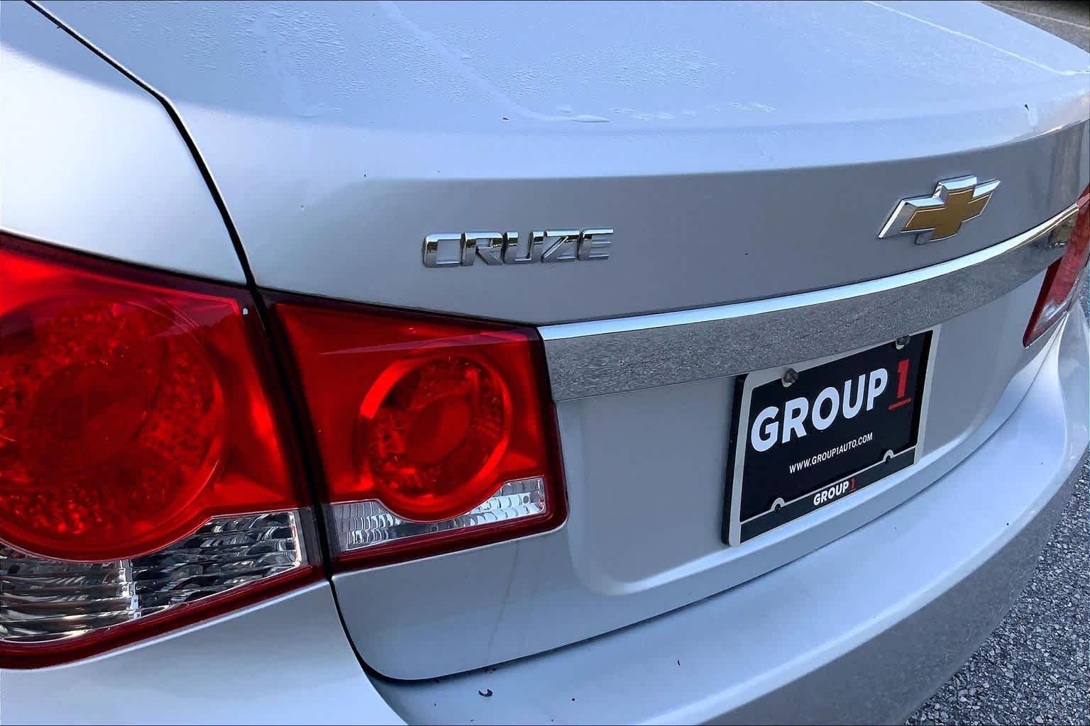 Used 2016 Silver Ice Metallic Chevrolet LS image 28