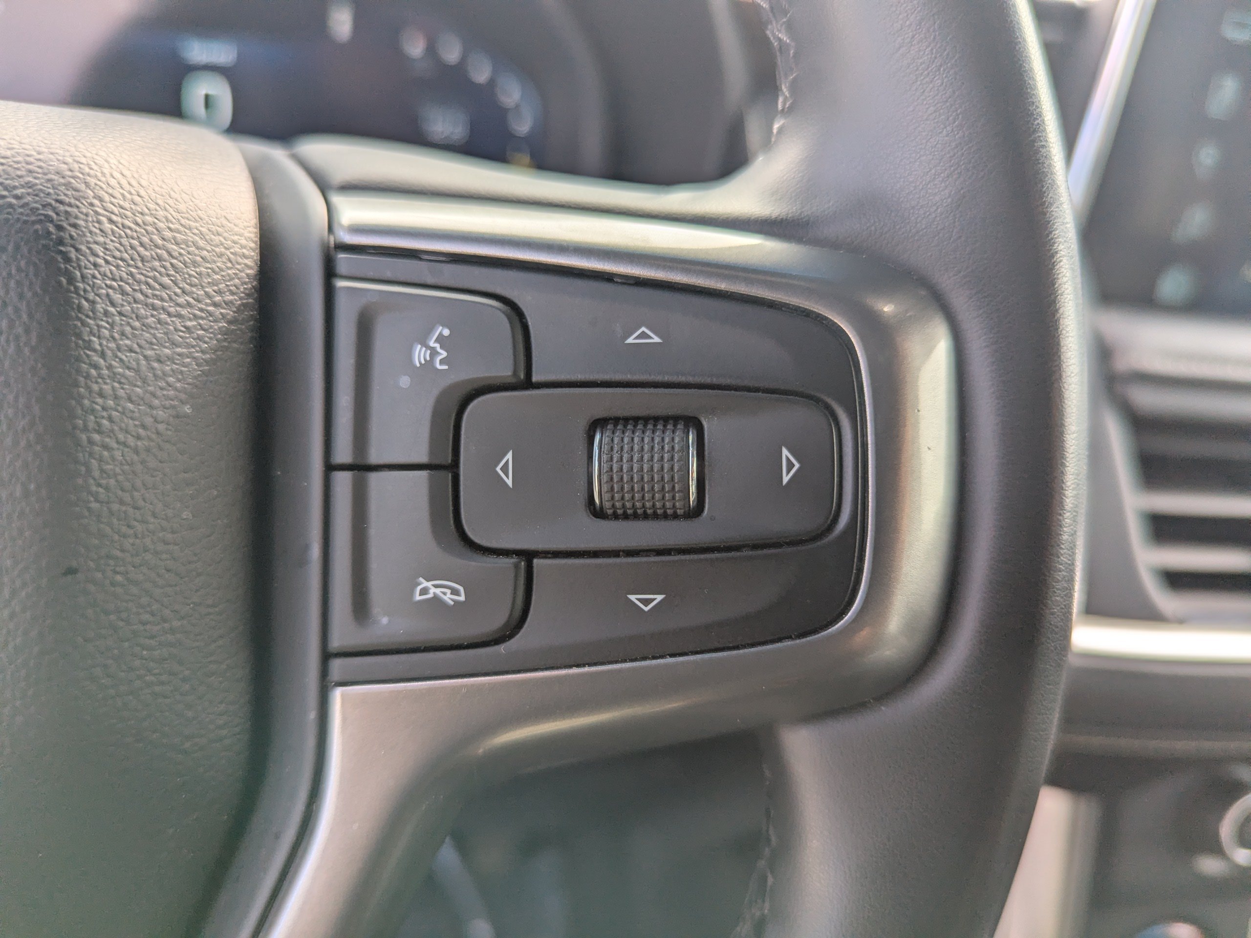 2024 Chevrolet Suburban Premier - Photo 17