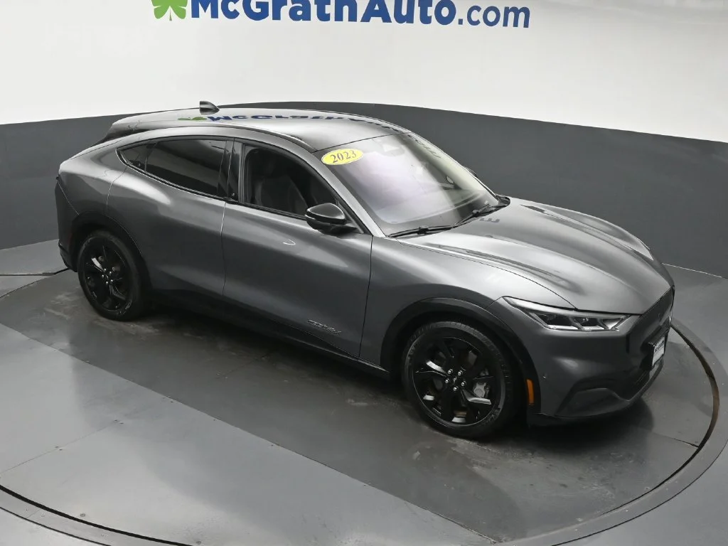Used 2023 Gray Ford Premium image 3