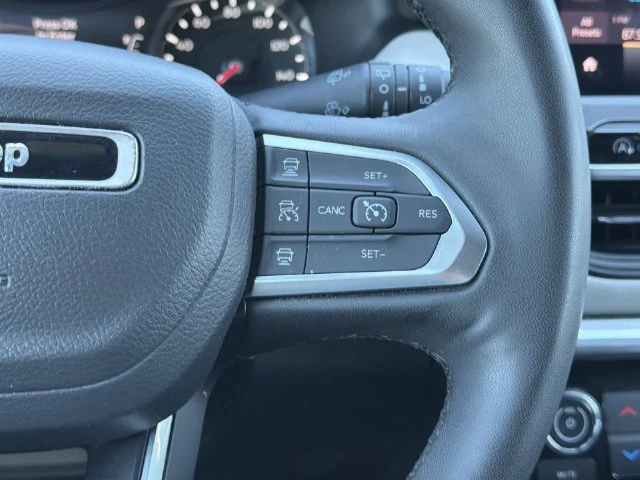 Used 2024 Gray Jeep Limited image 26