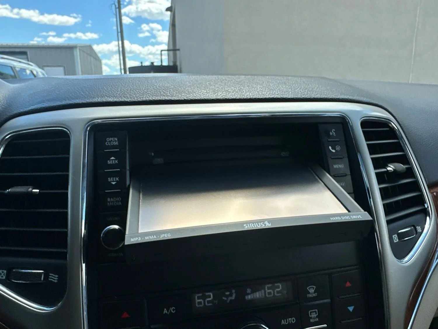 Used 2011 Black Jeep Limited image 57