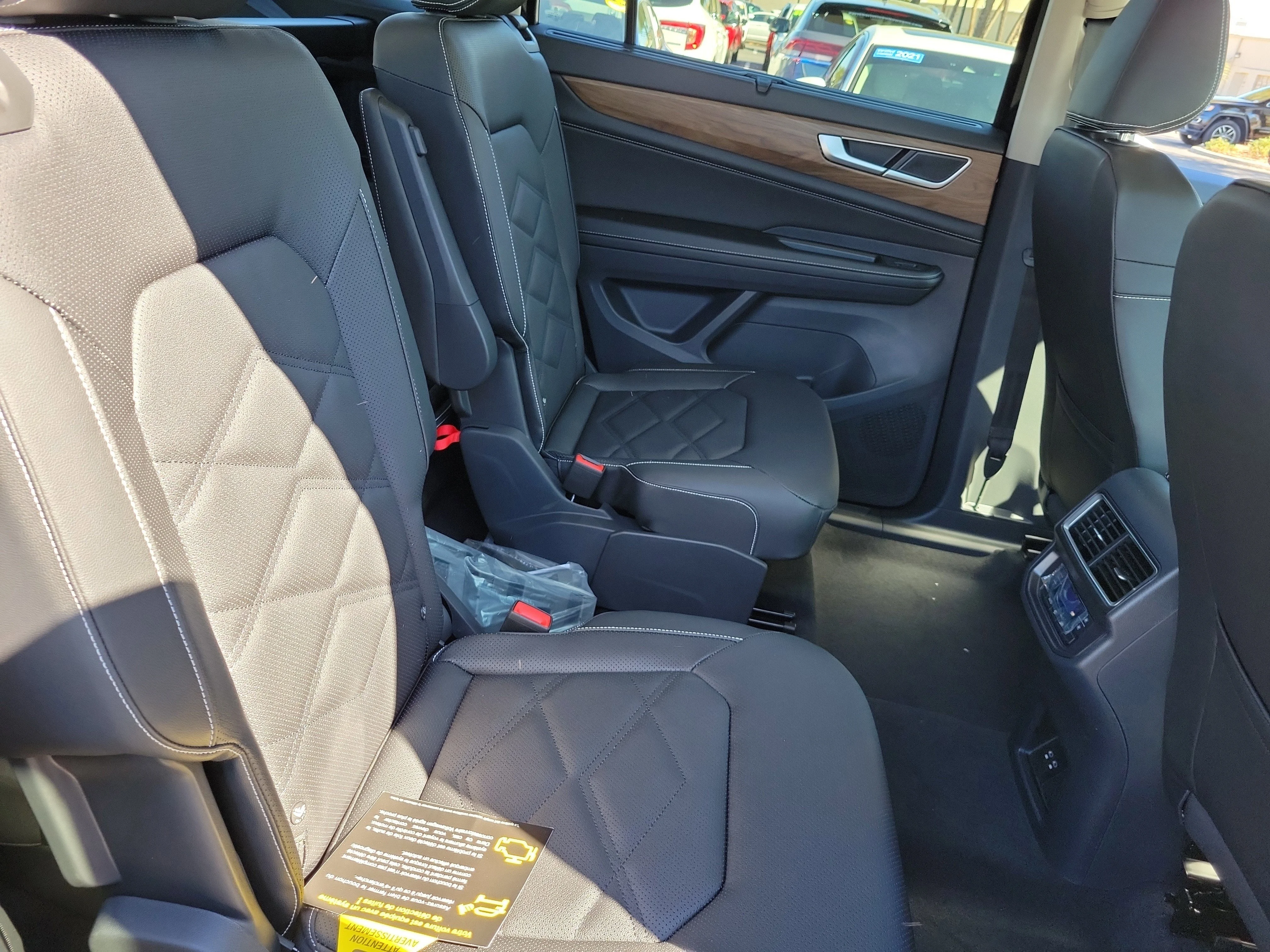 New 2026 Black Volkswagen SE w/Technology image 10