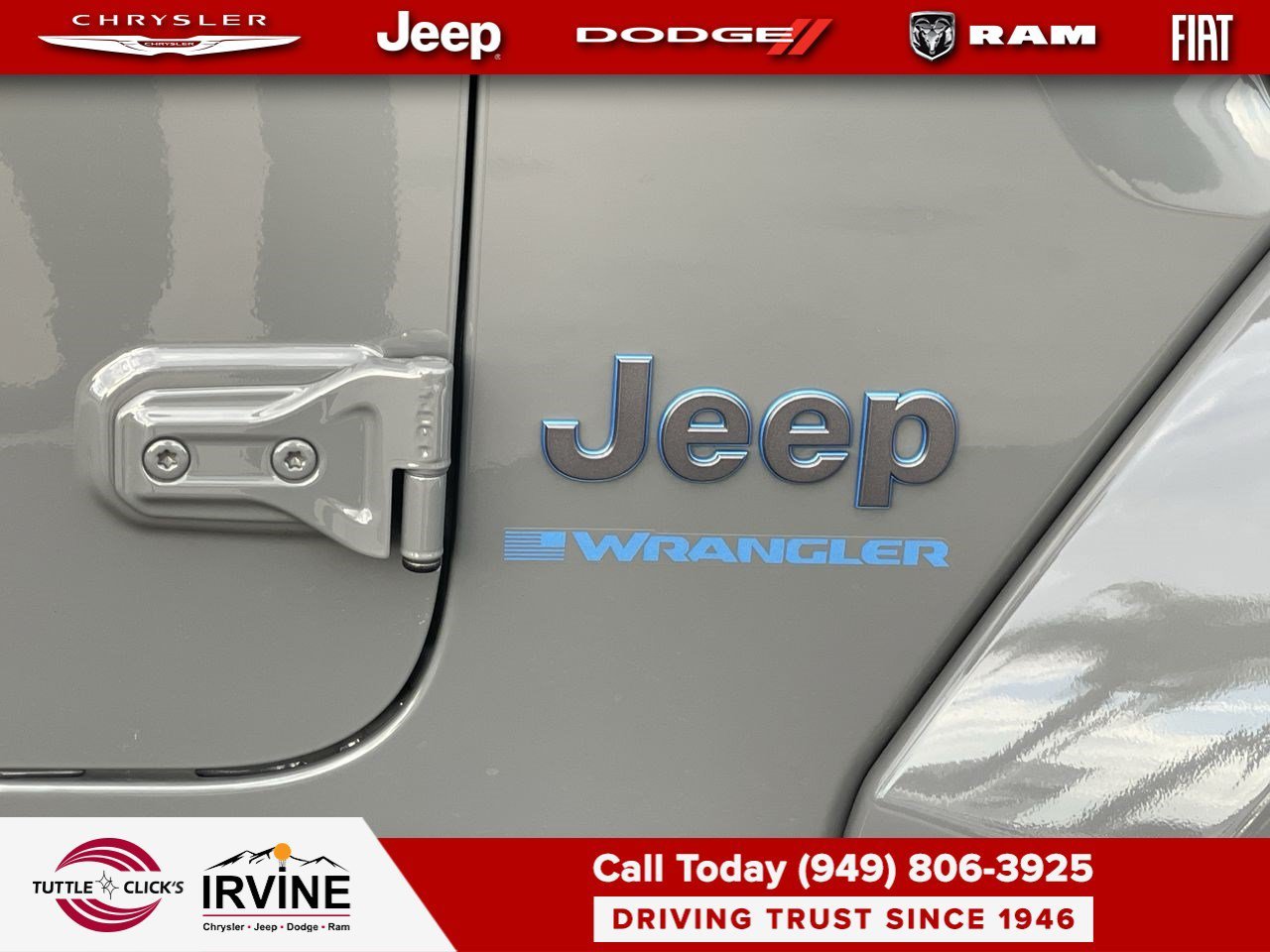 Used 2023 Sting-Gray Clearcoat Jeep Rubicon image 11