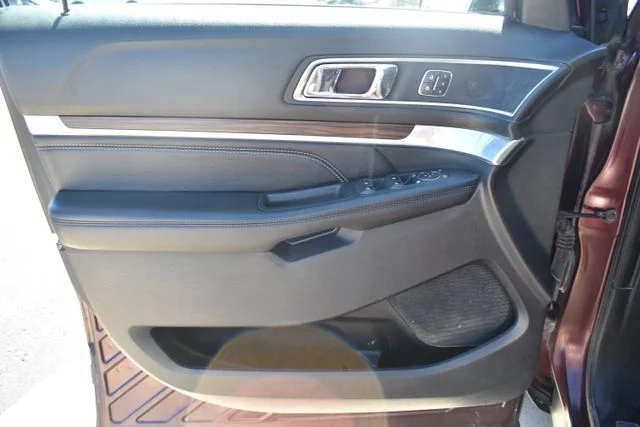 Used 2019 Red Ford Limited image 9