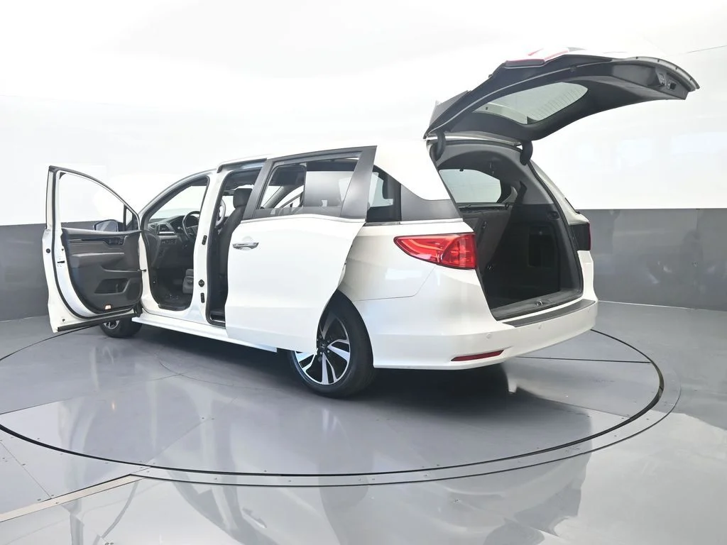 Used 2019 White Honda Elite image 85