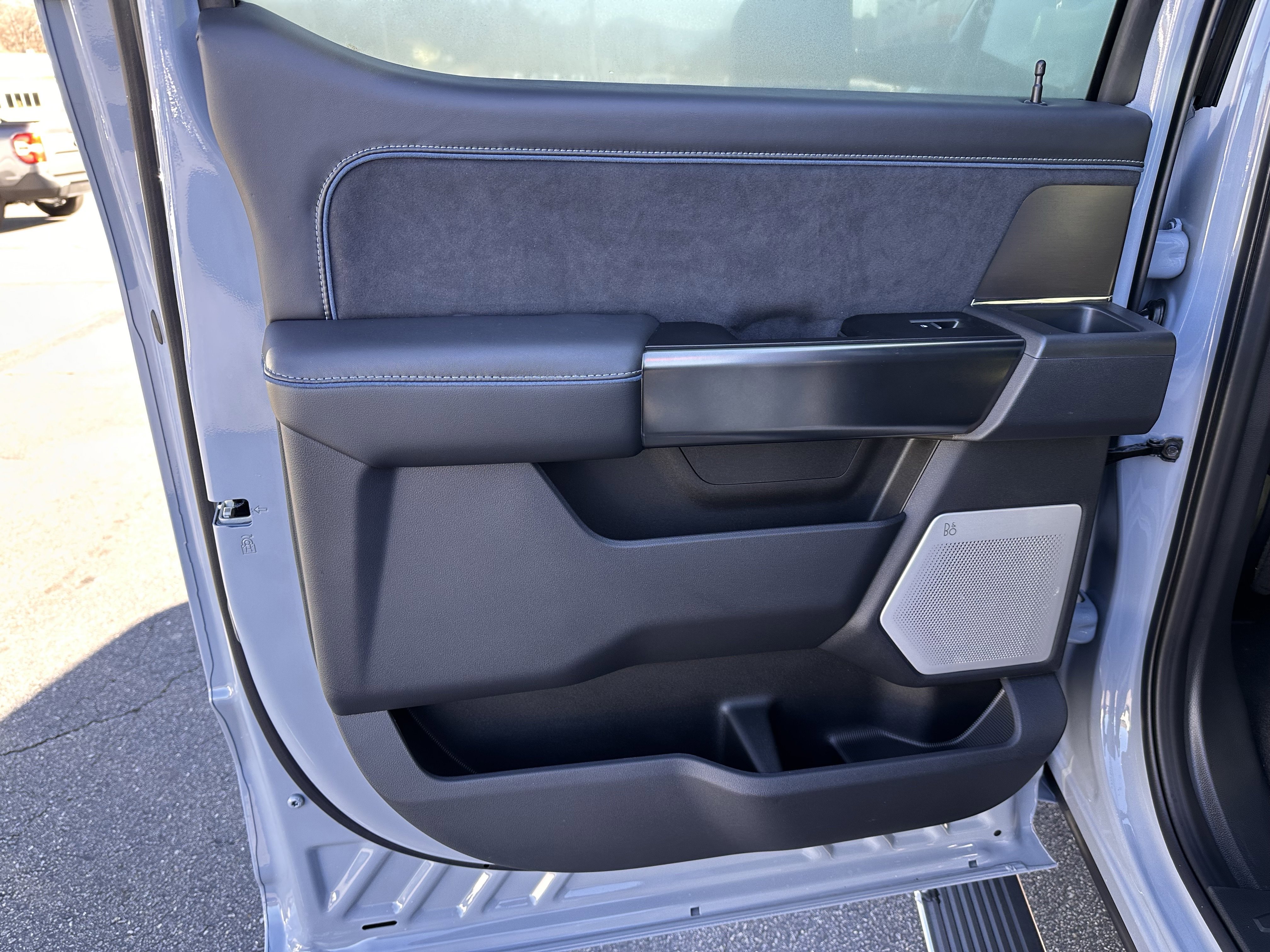 New 2026 Glacier Gray Metallic Tri-Coat Ford F-250® Platinum® image 13
