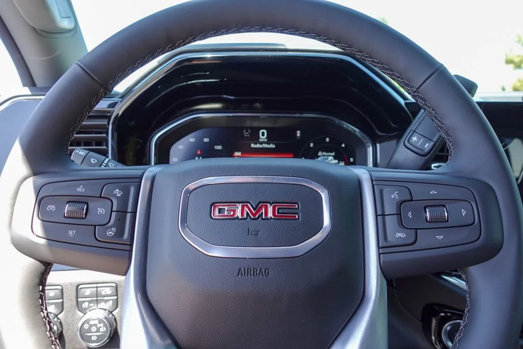 2025 GMC Sierra 2500HD SLT - Photo 20