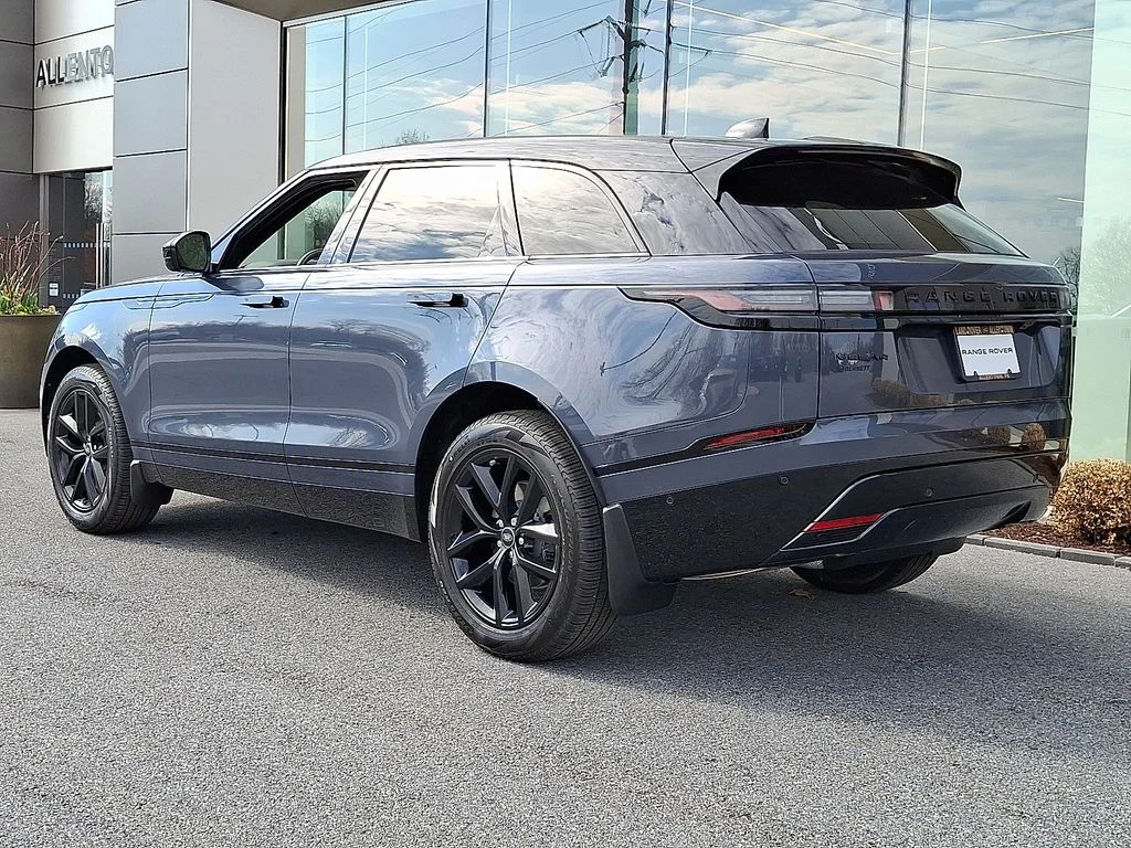 New 2026 Varesine Blue Land Rover Dynamic SE image 4