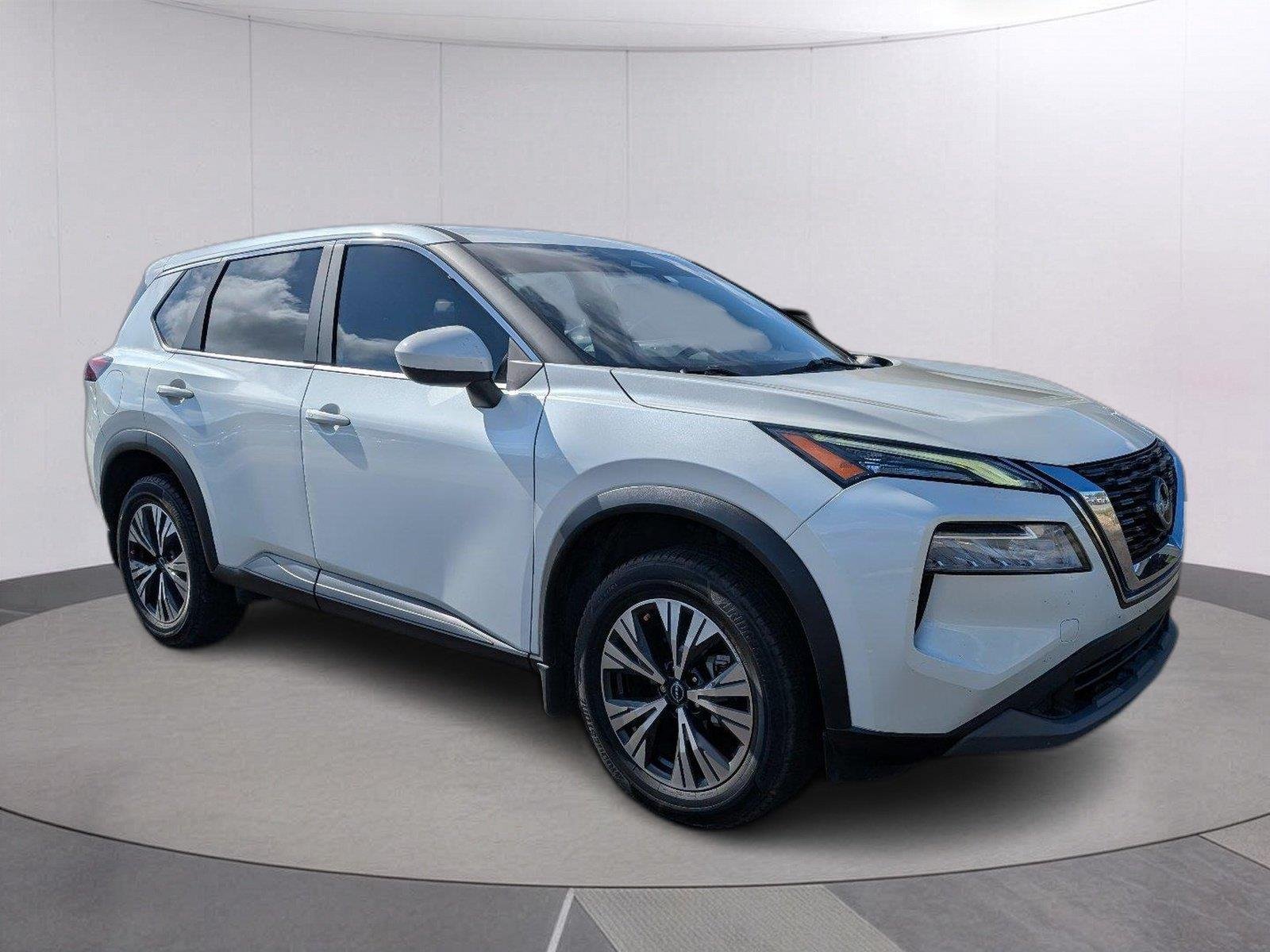 Used 2023 Pearl White Tricoat Nissan SV image 7