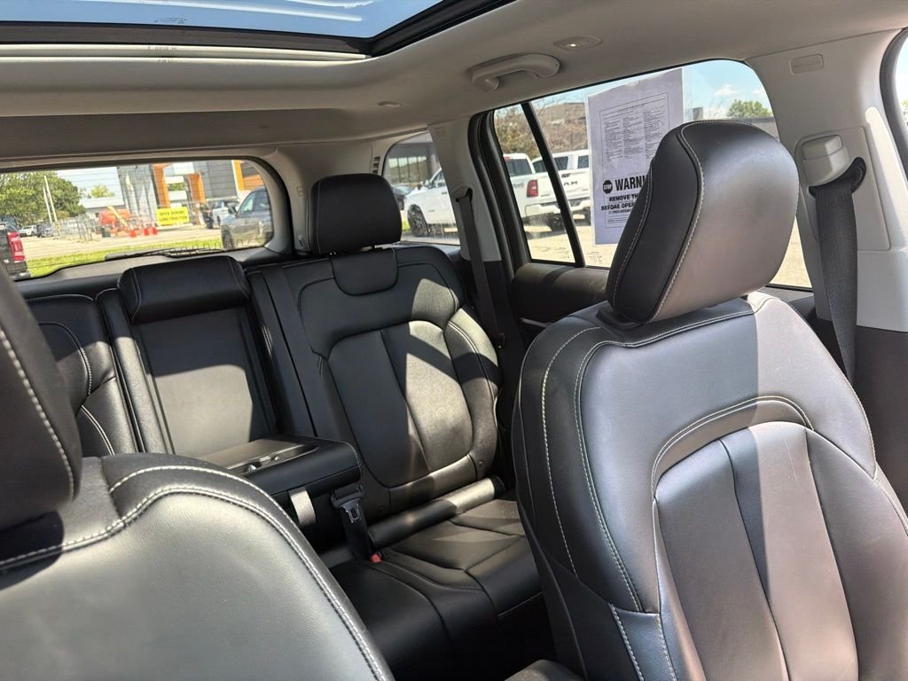 Used 2023 Black Jeep Limited image 40