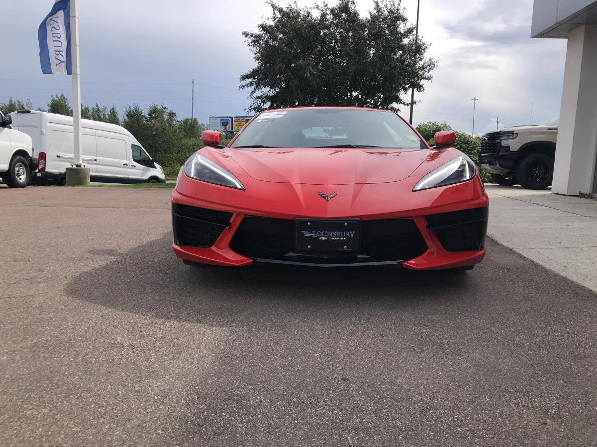Used 2020 Red Chevrolet 2dr Stingray Cpe w/1LT image 3