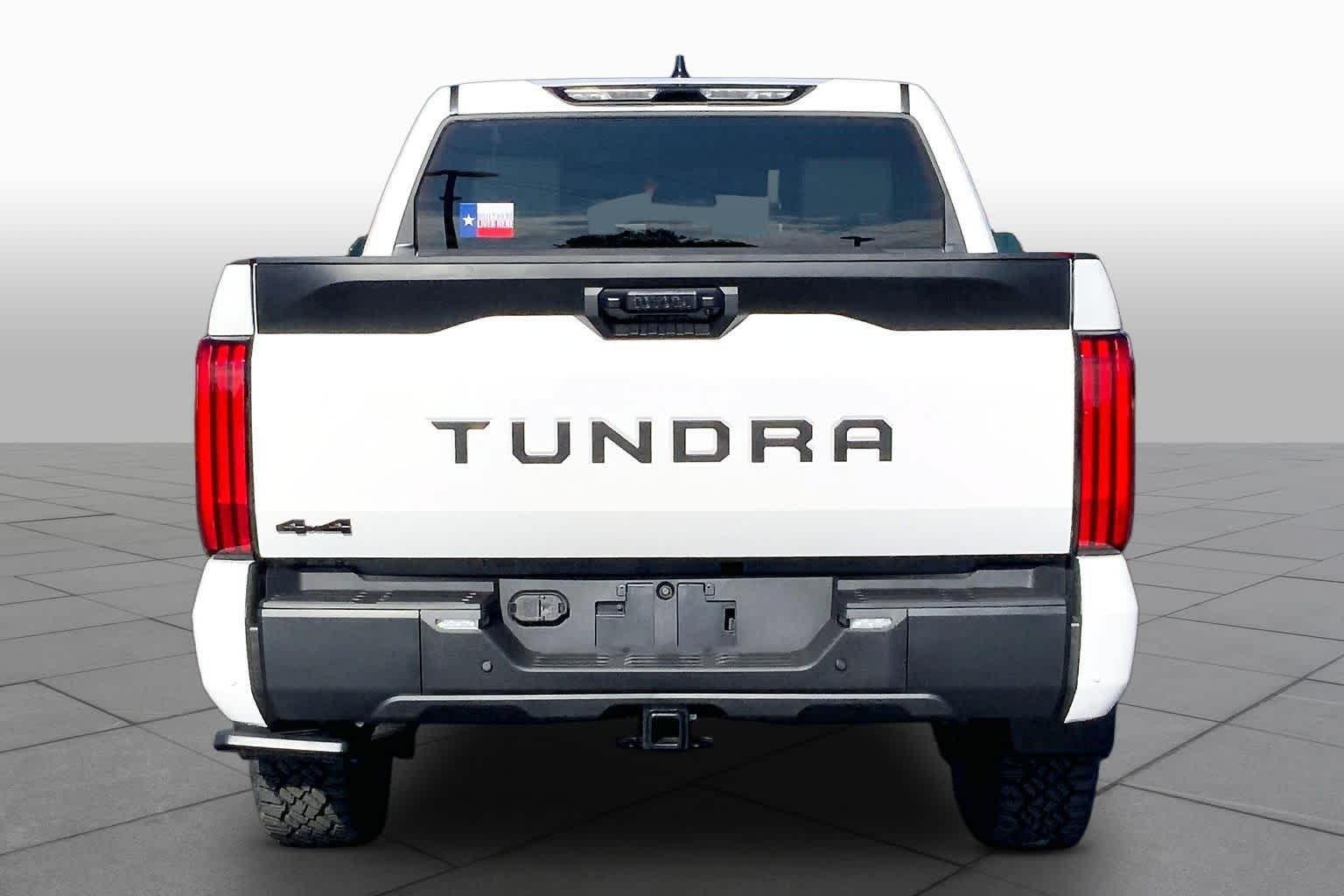 New 2026 Ice Cap Toyota SR5 image 4