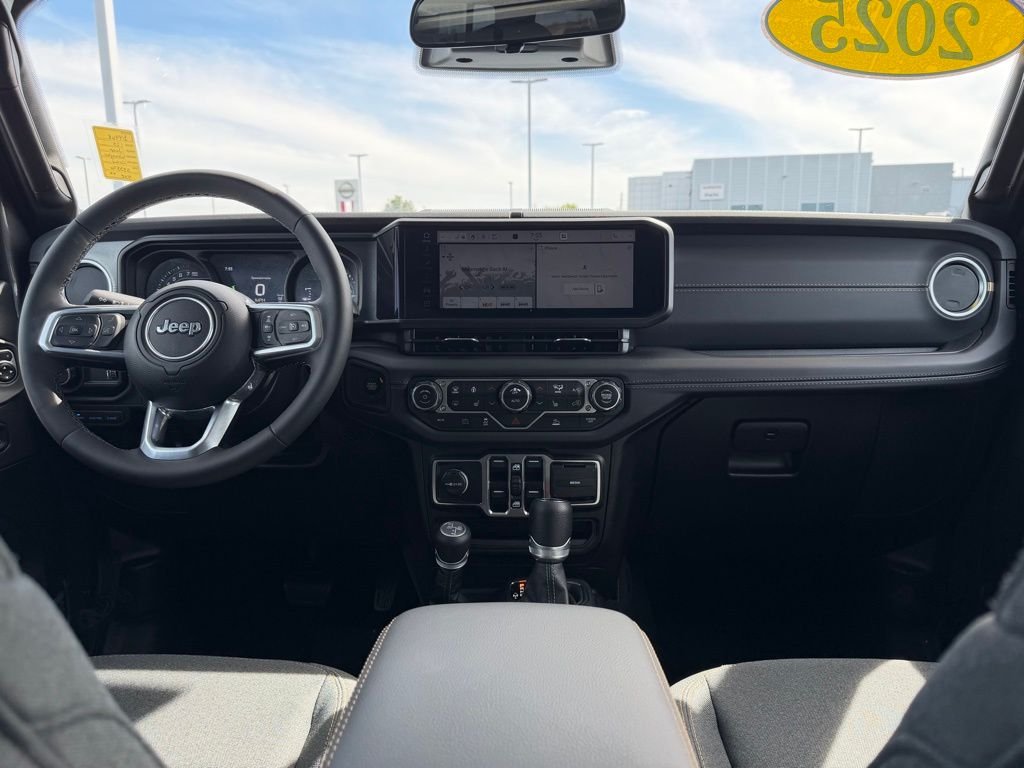 2025 Jeep Wrangler 4xe Sahara 4XE - Photo 23