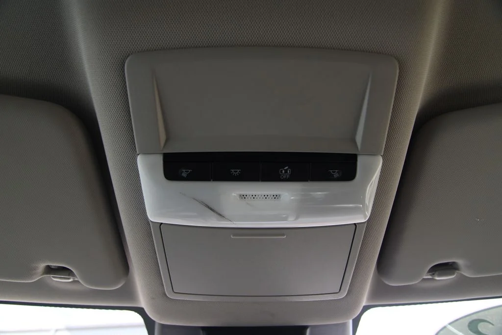 Used 2023 White Nissan S image 32