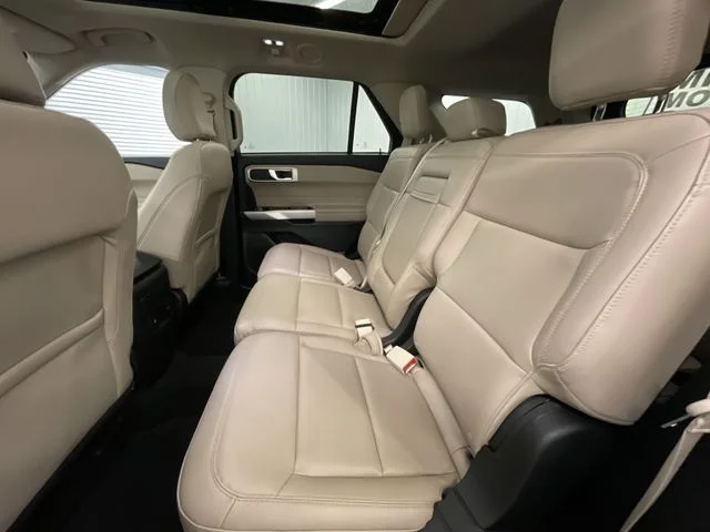 Used 2023 Star White Ford XLT 4WD image 22