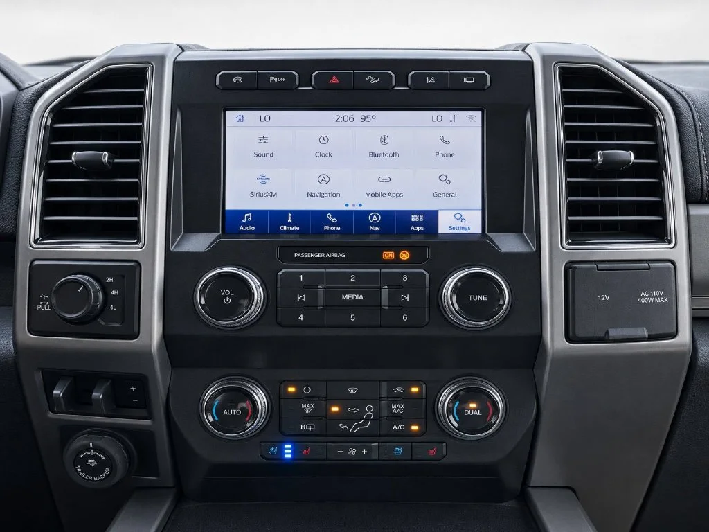 Used 2020 White Ford Platinum image 20