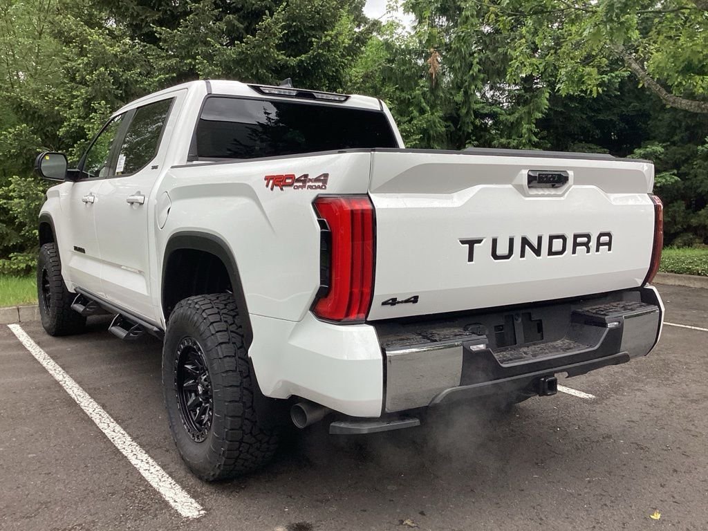 New 2026 Ice Cap Toyota SR5 image 6