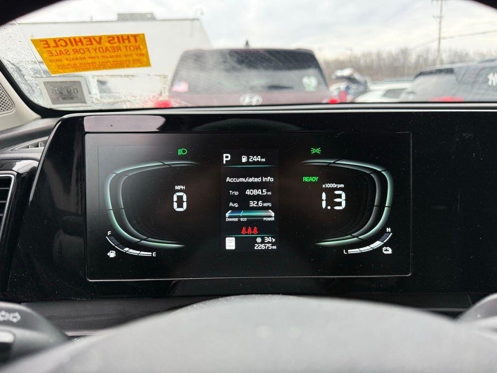 Used 2023 Gray Kia LX image 9
