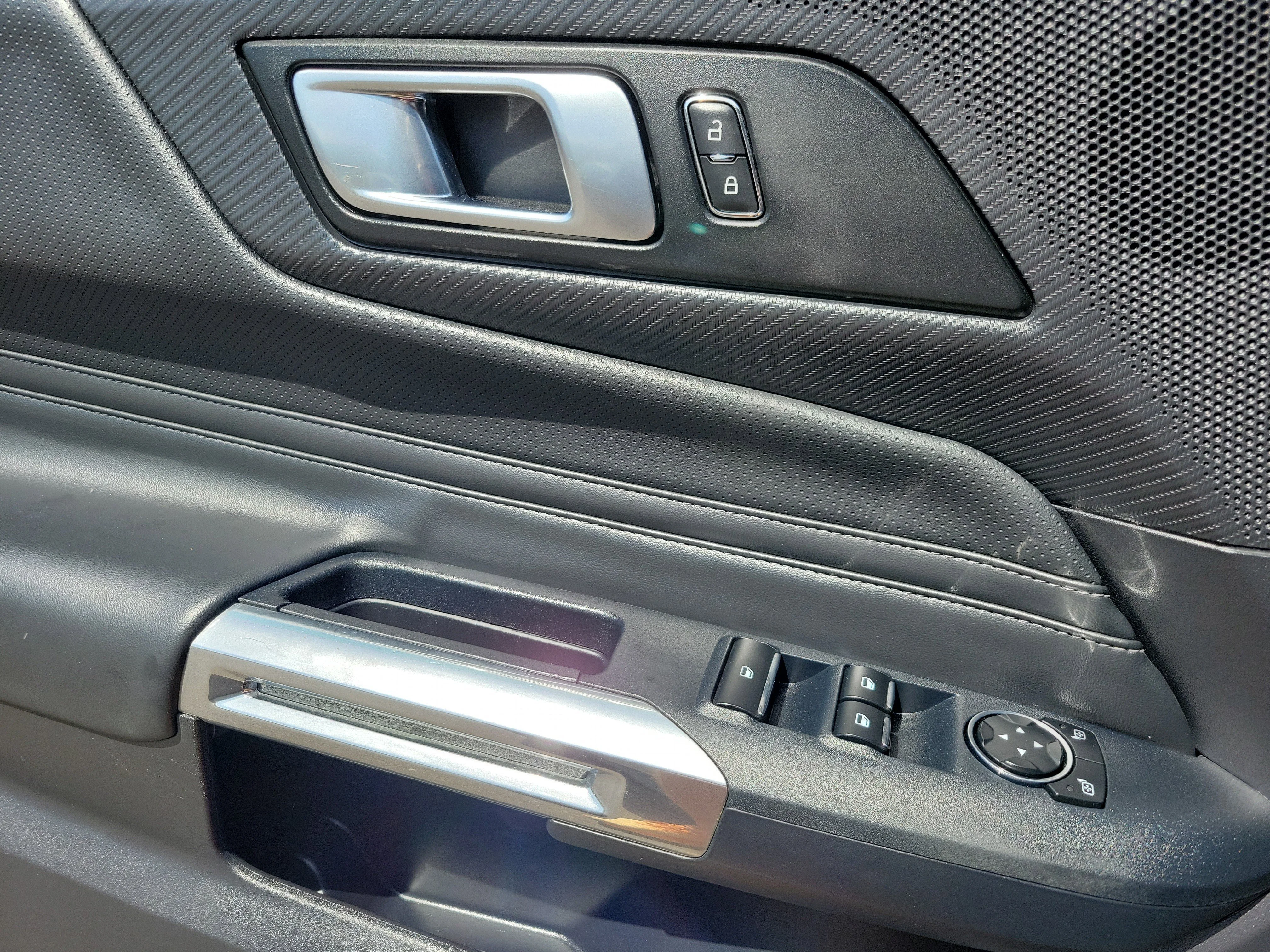 2024 Ford Mustang EcoBoost Premium - Photo 9