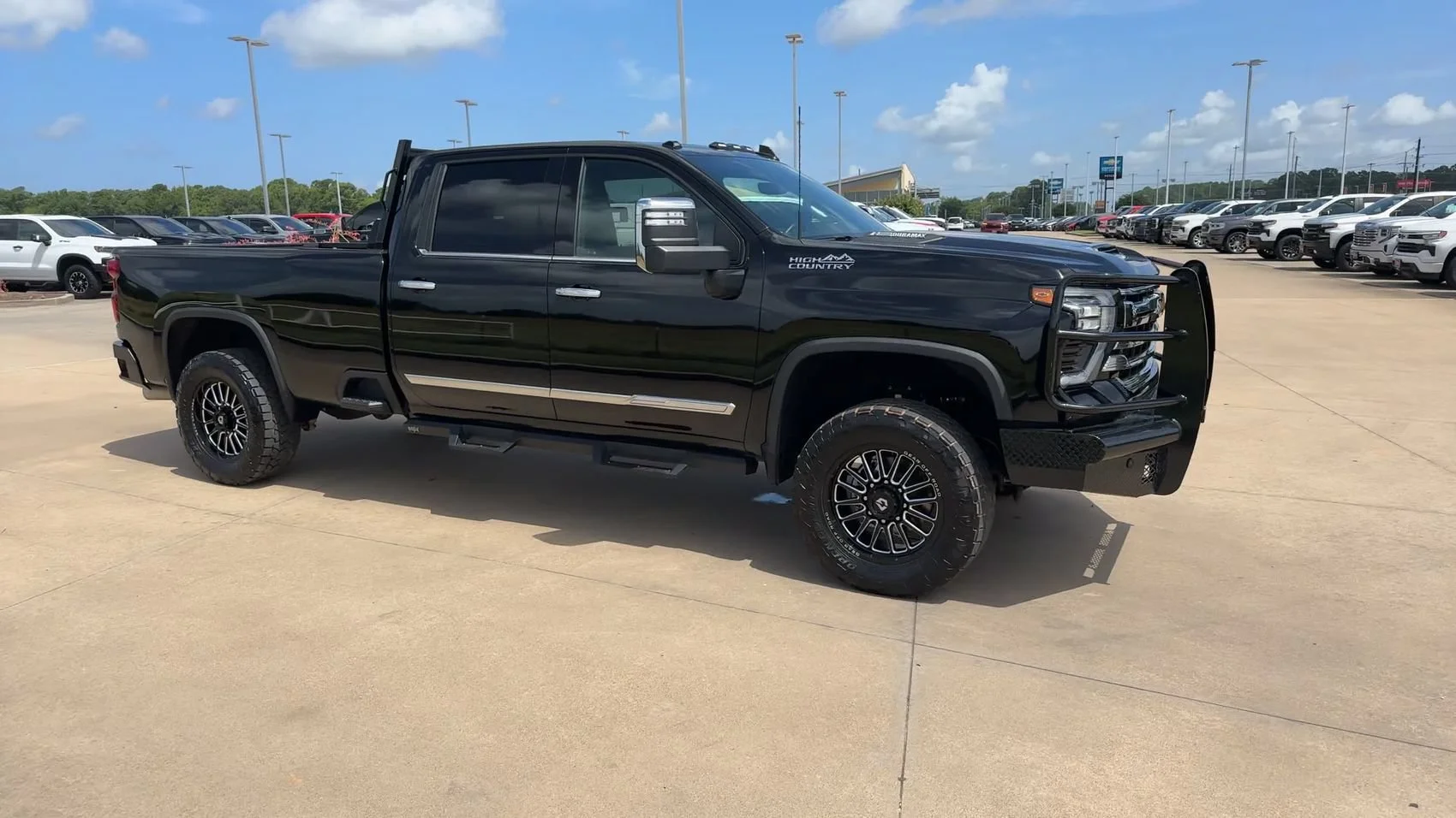 Used 2024 Black Chevrolet High Country image 9