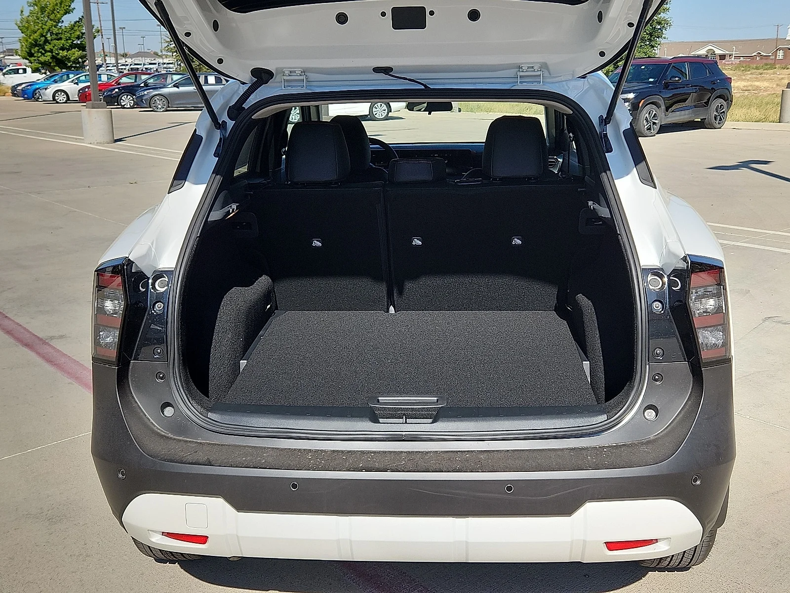 New 2026 QAC Aspen Whit Nissan SR Front-Wheel Drive image 9