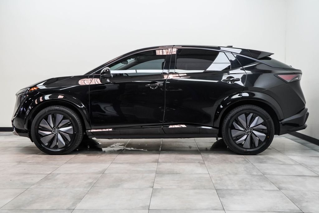 Used 2023 Black Nissan ENGAGE e-4ORCE image 8
