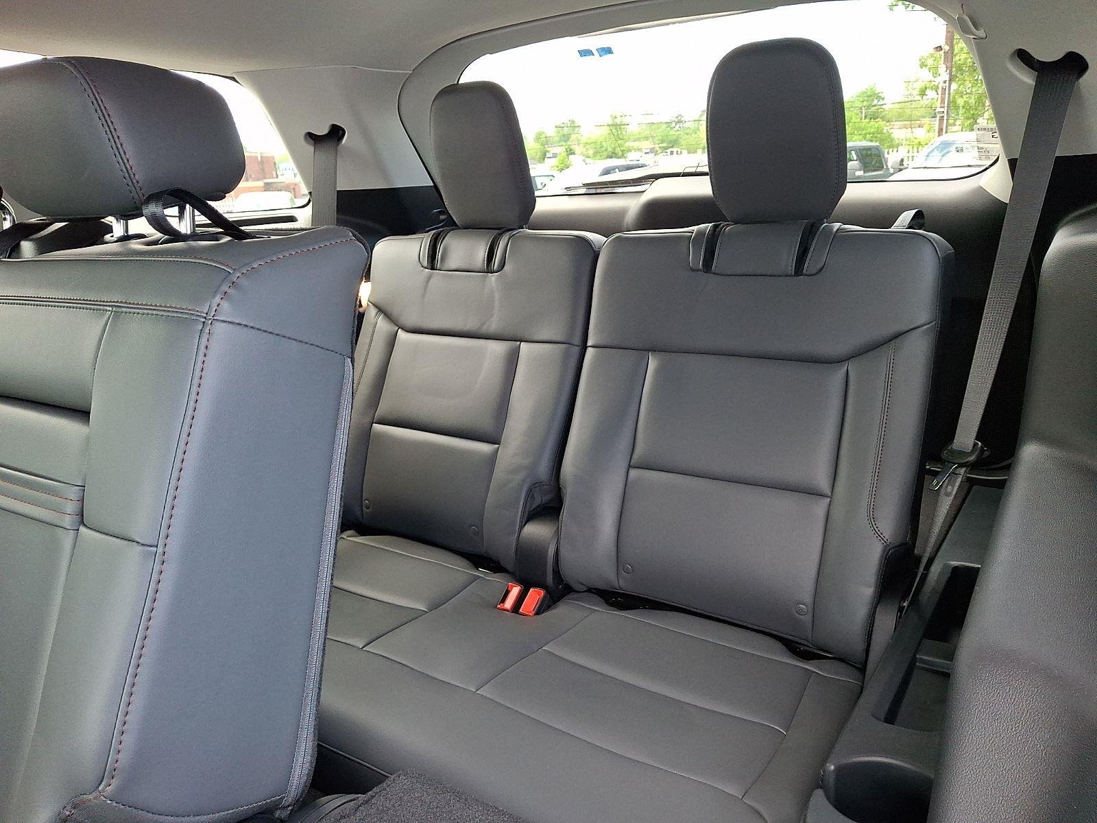 New 2026 Star White Metallic Tri-Coat Ford Active image 9