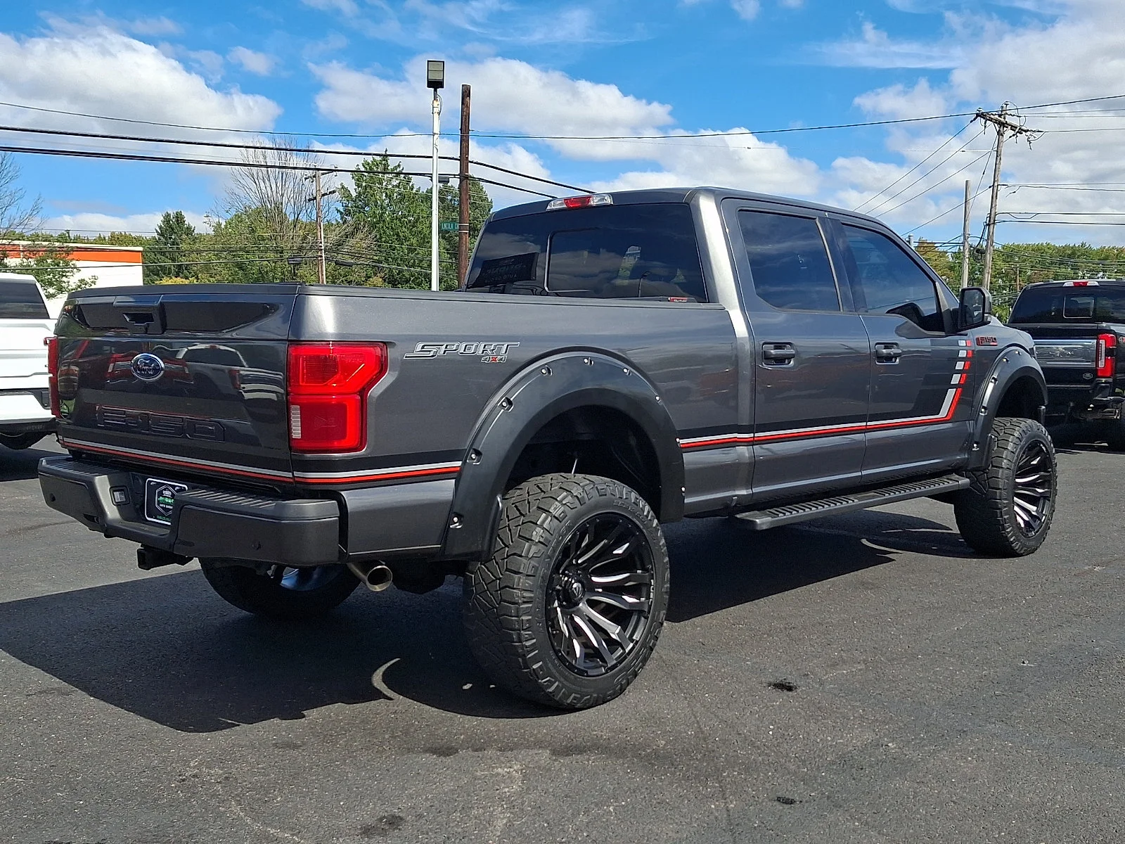 Used 2019 Magnetic Metallic   J7 Ford LARIAT image 11
