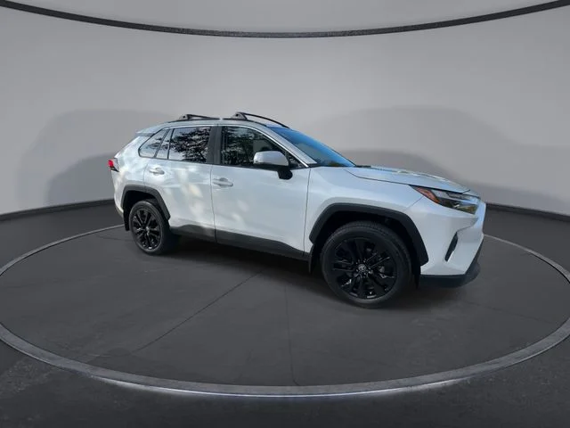 2024 Toyota RAV4 XLE Premium - Photo 9